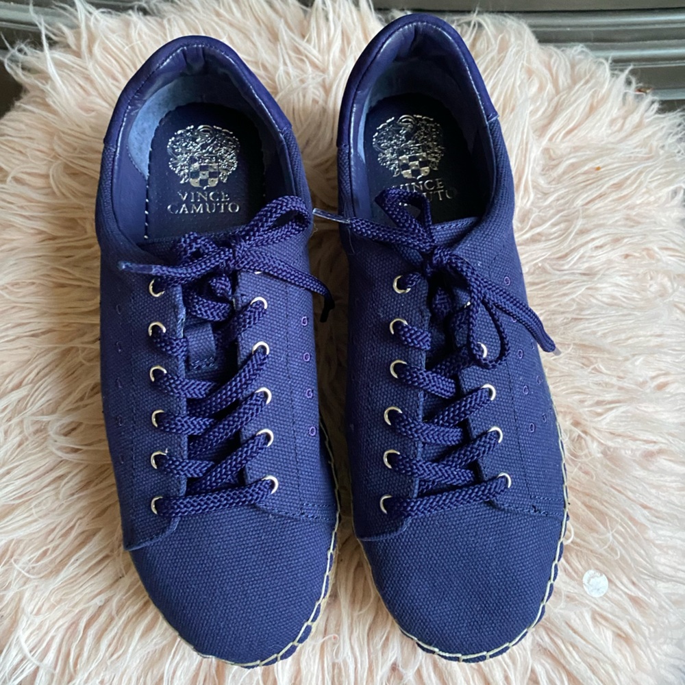 vince camuto tennis shoes